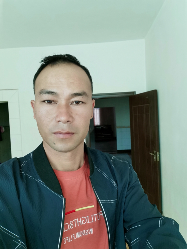 昊宇的第一张照片--宜昌相亲服务中心