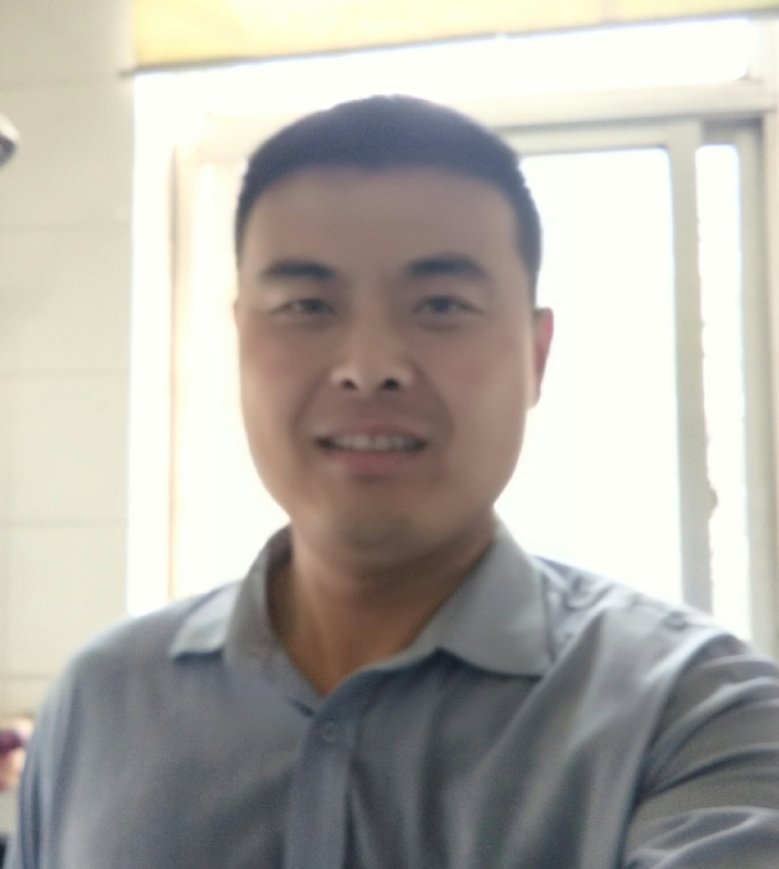 李伟的第一张照片--宜昌相亲服务中心