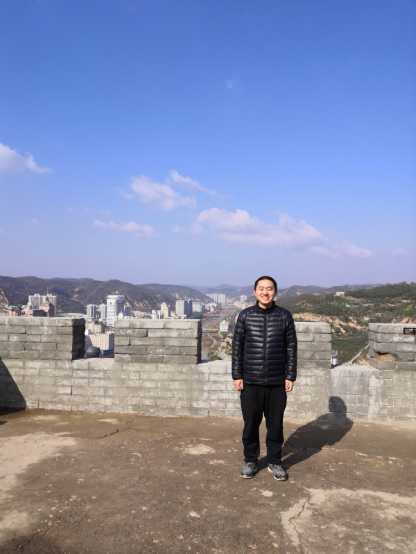 人间不值得的第一张照片--宜昌相亲服务中心