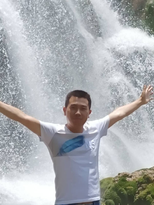 挪威森林的第二张照片--宜昌相亲服务中心