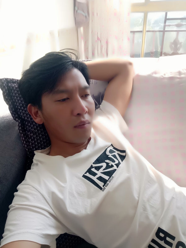 大通的第一张照片--宜昌相亲服务中心