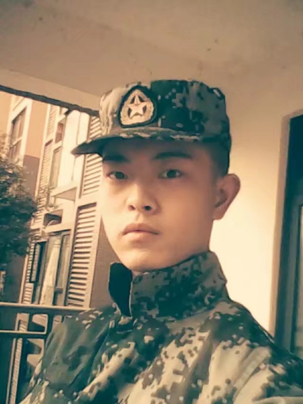 深情留给意中人aaaa的第一张照片--宜昌相亲服务中心