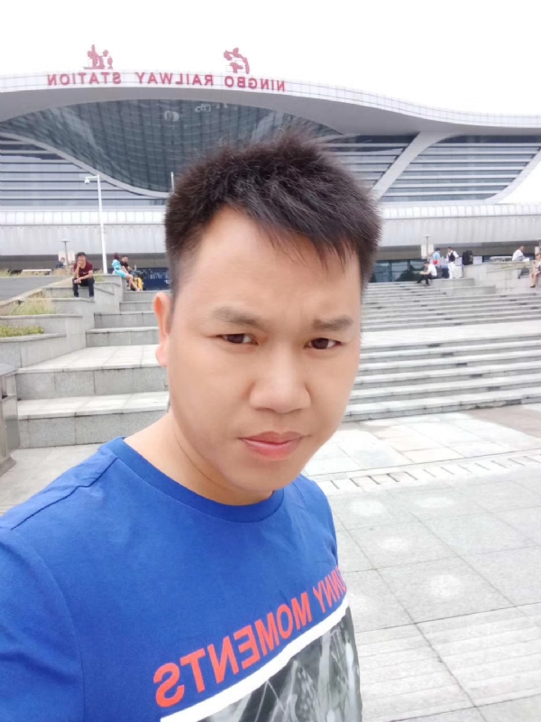 笑对人生的第一张照片--宜昌相亲服务中心