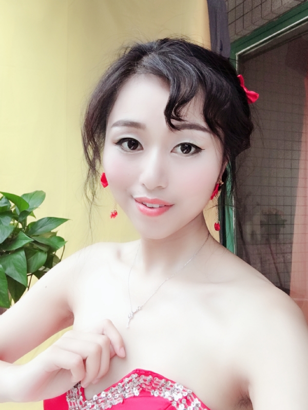 薇薇的第一张照片--宜昌相亲服务中心