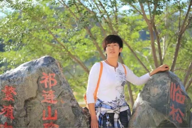 弱水河边青春草的第一张照片--宜昌相亲服务中心