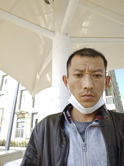 孤狼的第一张照片--宜昌相亲服务中心