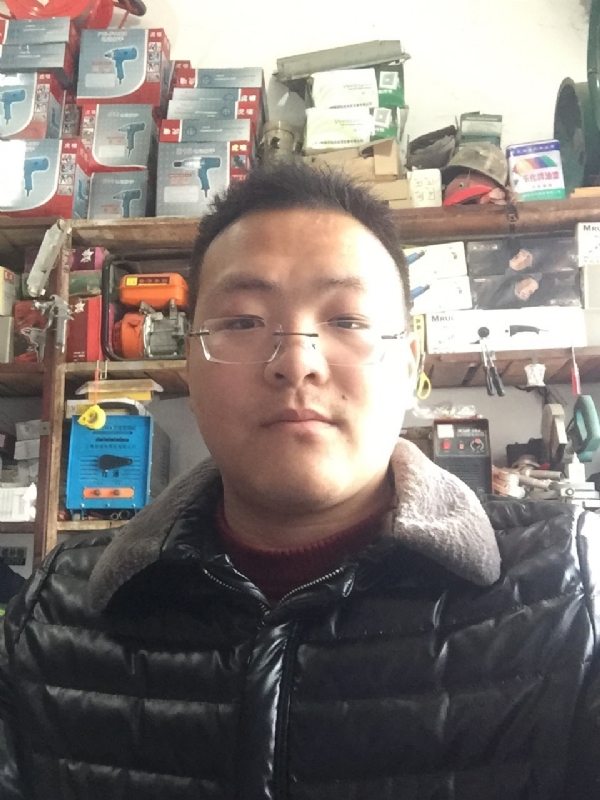 鼎福的第一张照片--宜昌相亲服务中心