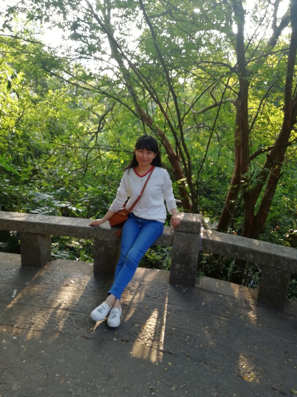 夏陌的第一张照片--宜昌相亲服务中心