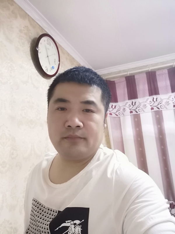 爱你的眼睛的第一张照片--宜昌相亲服务中心