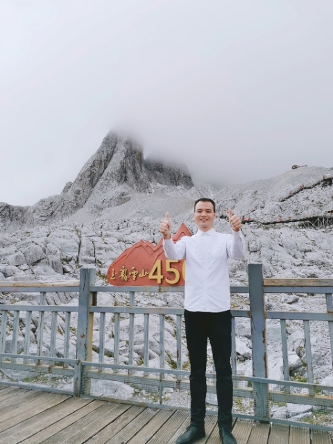 灰太狼的第一张照片--宜昌相亲服务中心