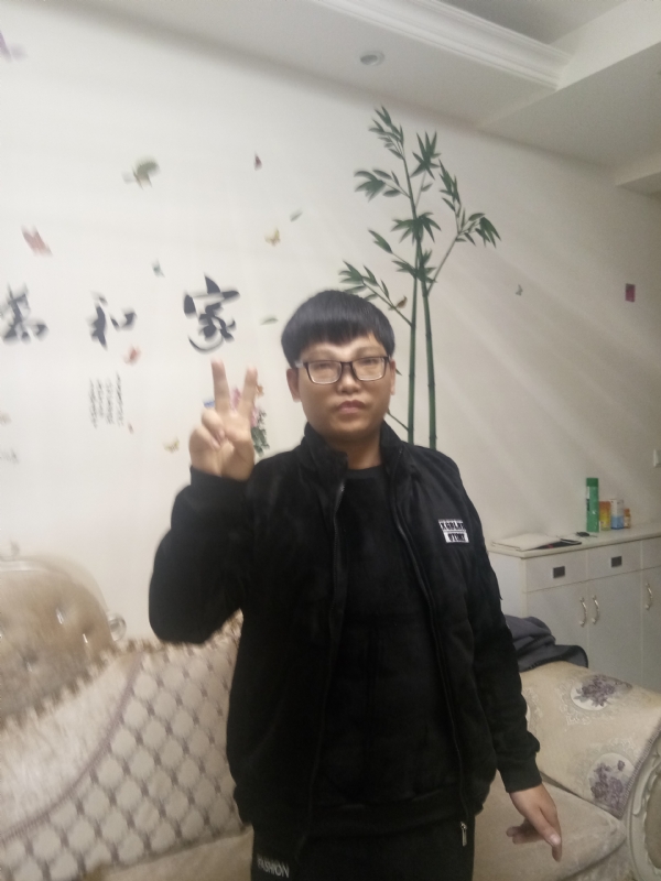 光头强的第一张照片--宜昌相亲服务中心