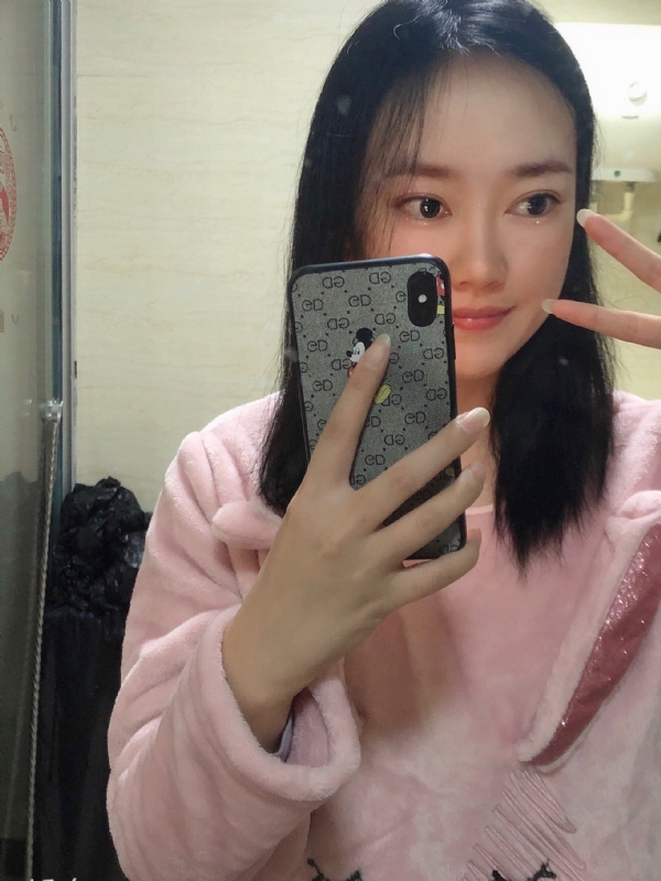 叶落知秋的第一张照片--宜昌相亲服务中心