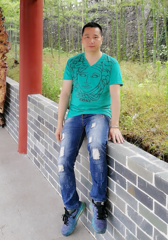 缘分不易的第一张照片--宜昌相亲服务中心