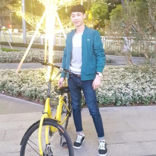 李伟的第一张照片--宜昌相亲服务中心