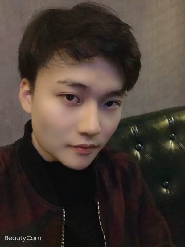 飞鸟和蝉的第一张照片--宜昌相亲服务中心