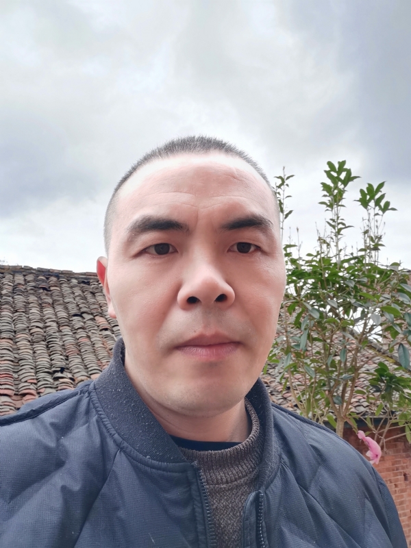 无悔的第一张照片--宜昌相亲服务中心