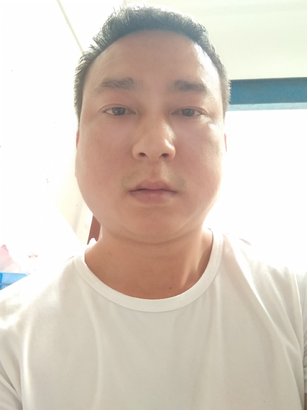 大叔的第一张照片--宜昌相亲服务中心