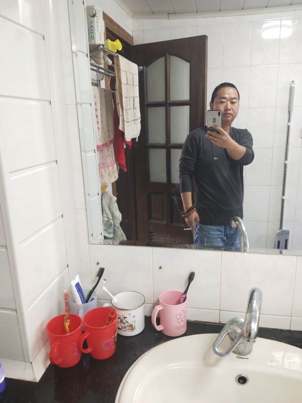 半世人间的第二张照片--宜昌相亲服务中心