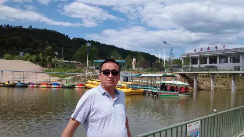 一三缺四的第一张照片--宜昌相亲服务中心