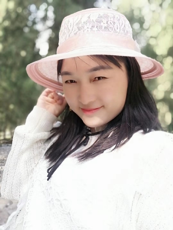 凤凰的第一张照片--宜昌相亲服务中心