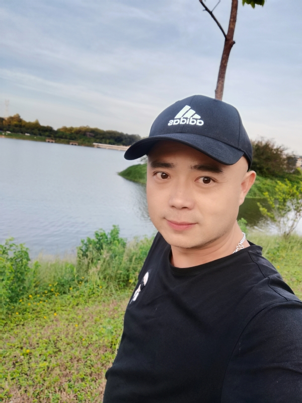 石头哥的第一张照片--宜昌相亲服务中心