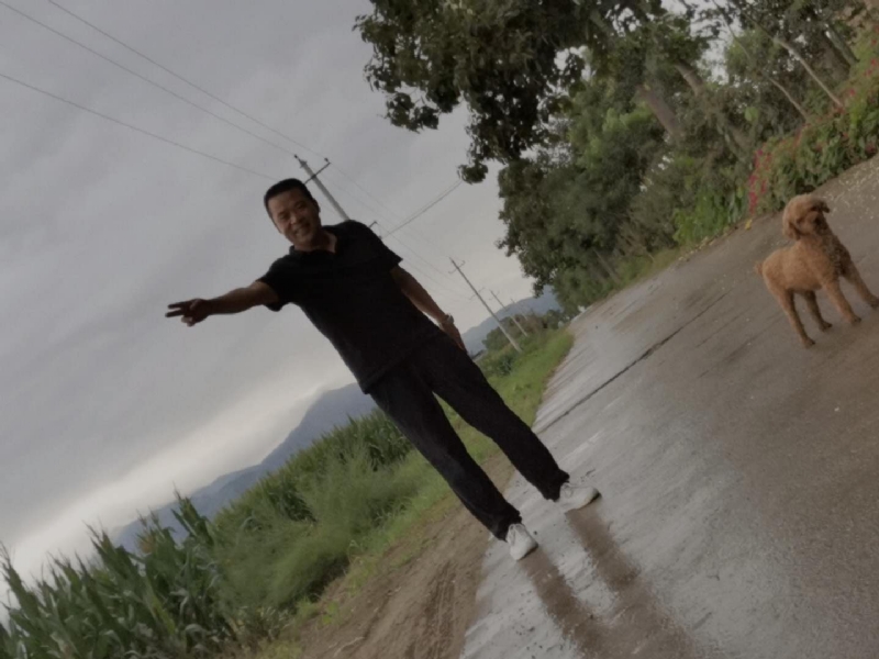 每天的温暖的第一张照片--宜昌相亲服务中心