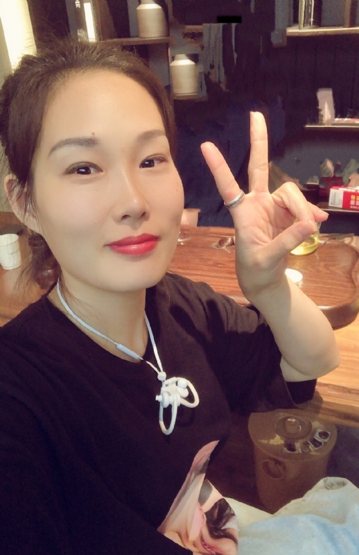 冷紫斑蝶的第一张照片--宜昌相亲服务中心