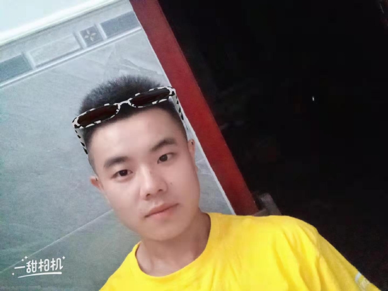 建国90周年的学渣的第一张照片--宜昌相亲服务中心