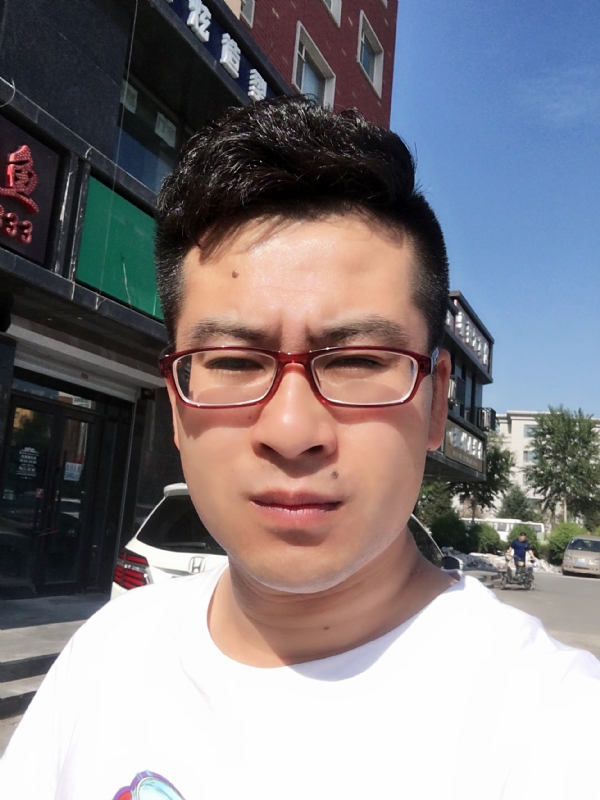 AA首席的第一张照片--宜昌相亲服务中心