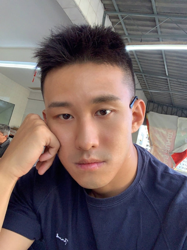 相见恨晚的第二张照片--宜昌相亲服务中心