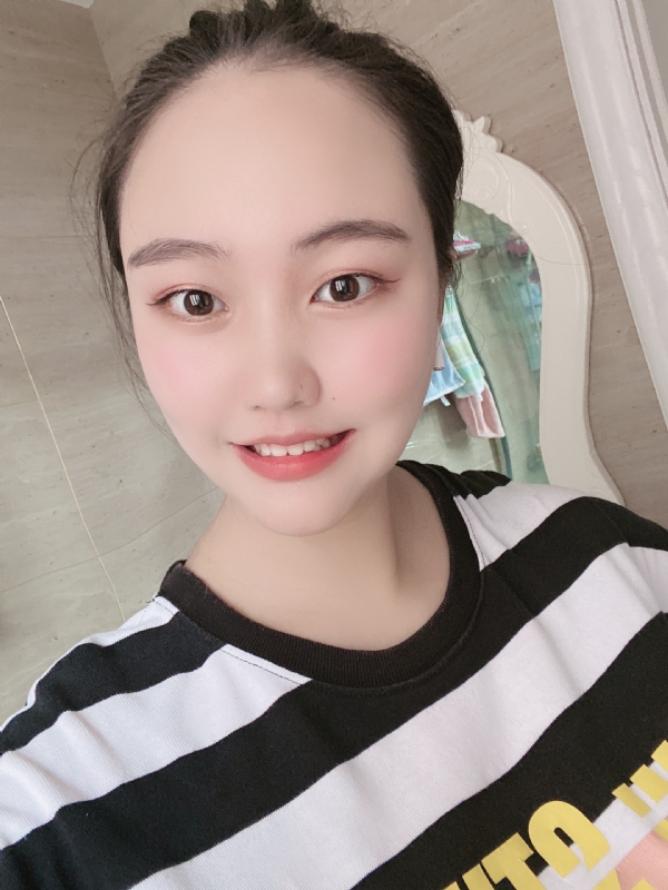 灵儿的第二张照片--宜昌相亲服务中心