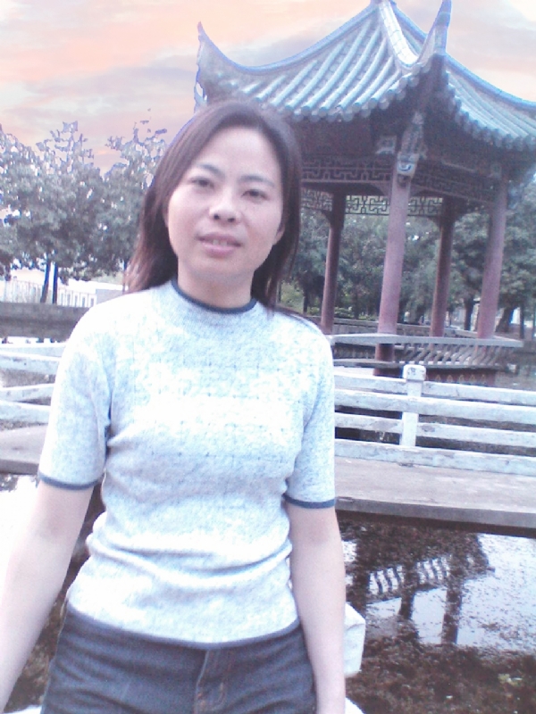 小草的第一张照片--宜昌相亲服务中心