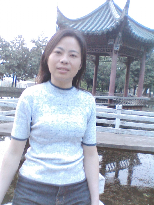 小草的第二张照片--宜昌相亲服务中心