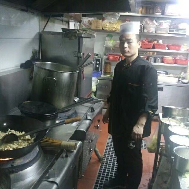 珍惜才配拥有的第一张照片--宜昌相亲服务中心