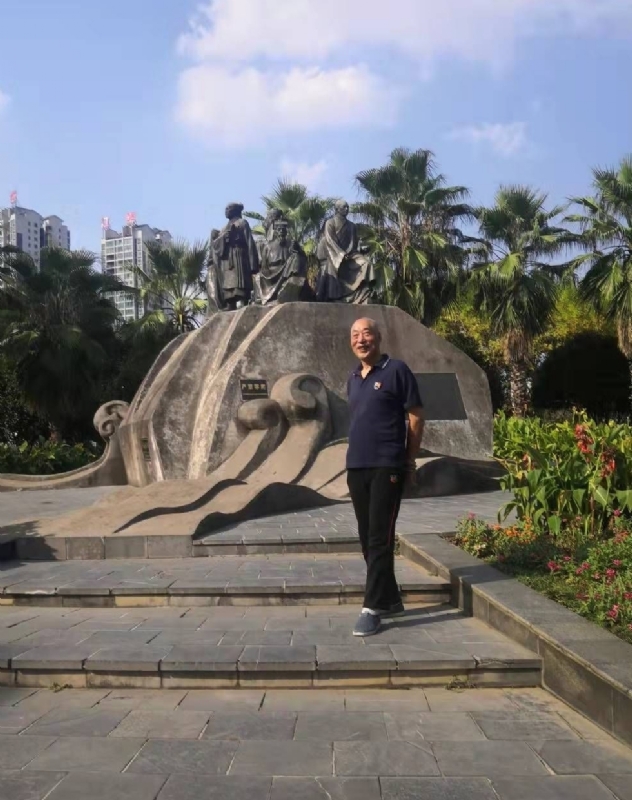 笨笨男的第一张照片--宜昌相亲服务中心