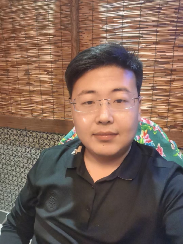 刘先生的第一张照片--宜昌相亲服务中心