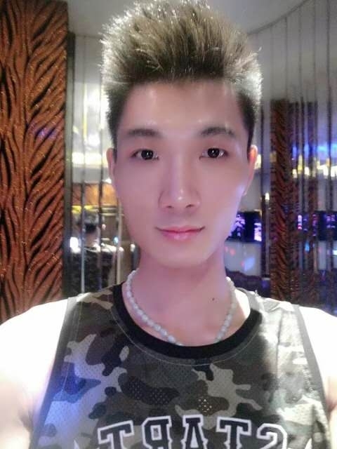 人生如戏的第一张照片--宜昌相亲服务中心