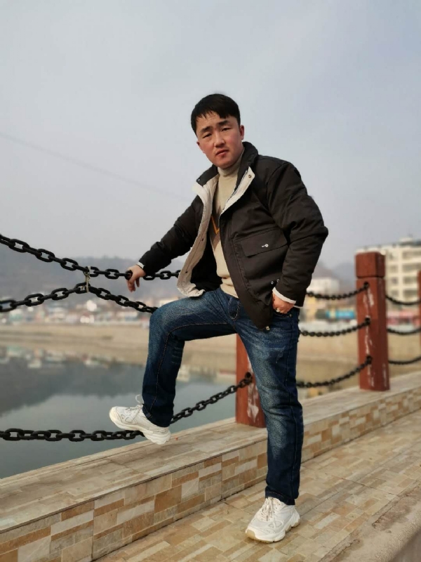 性情中人的第一张照片--宜昌相亲服务中心