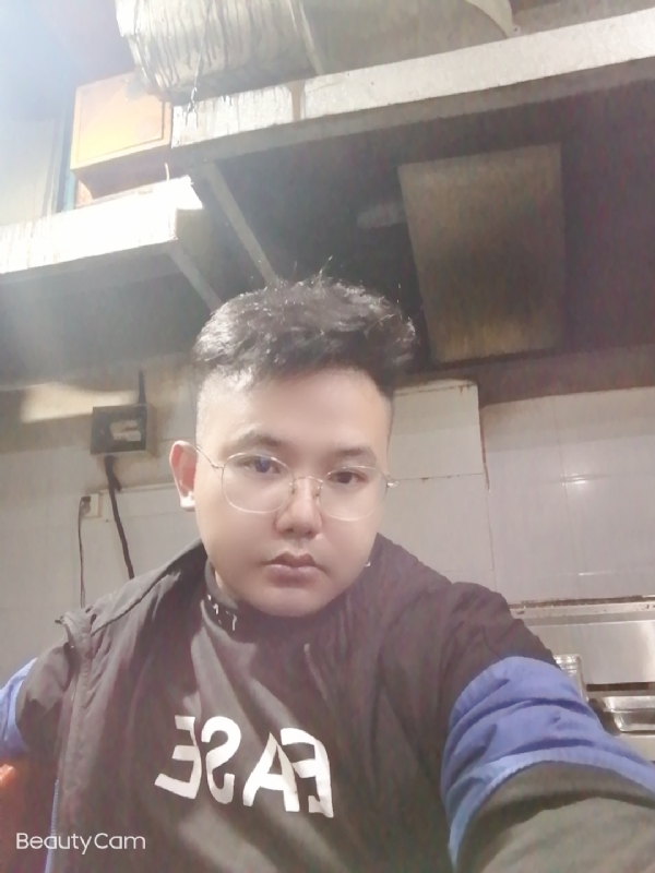 棒哥的第一张照片--宜昌相亲服务中心