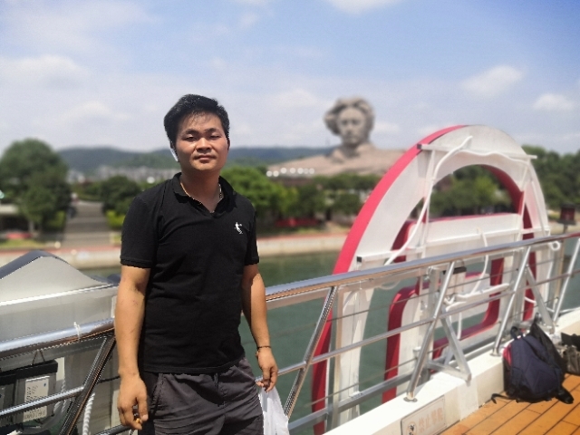 龙的传人的第一张照片--宜昌相亲服务中心