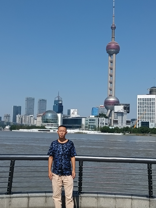 伪装浪漫的第一张照片--宜昌相亲服务中心