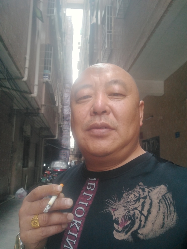 人在TA乡的第一张照片--宜昌相亲服务中心