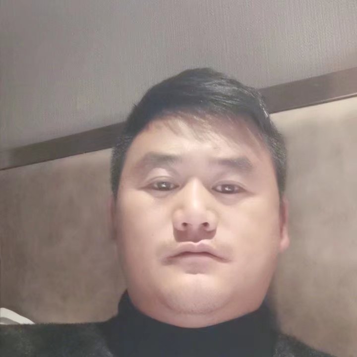 奔跑的第一张照片--宜昌相亲服务中心