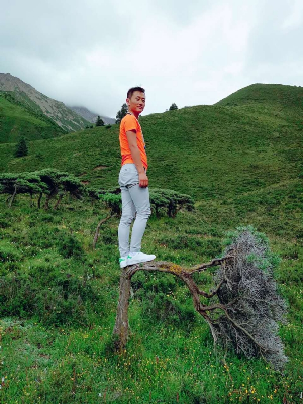 在县城出差的第二张照片--宜昌相亲服务中心