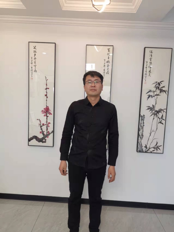 情义比天高的第一张照片--宜昌相亲服务中心