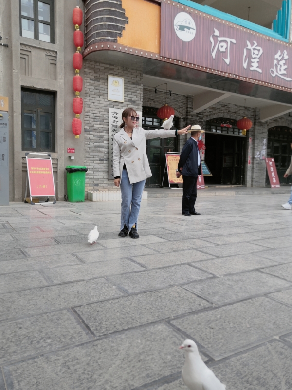 艳艳的第一张照片--宜昌相亲服务中心