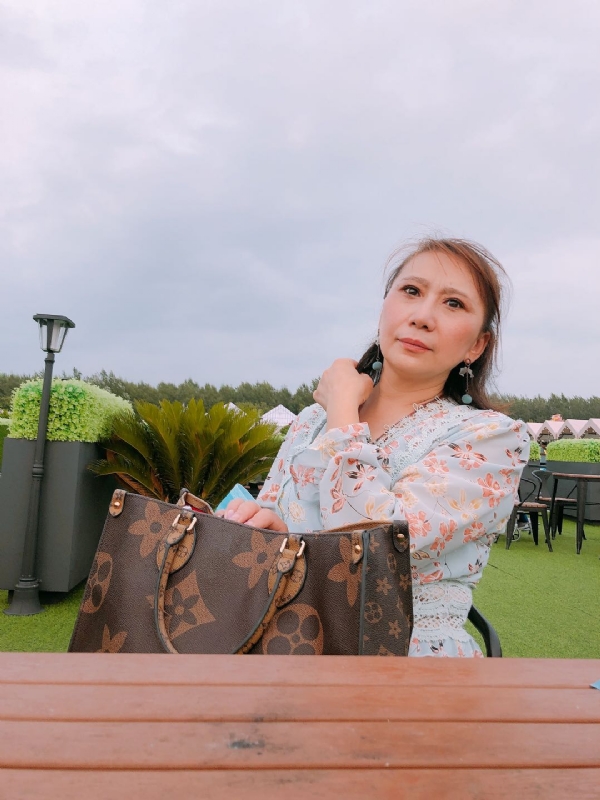 鸿运来的第一张照片--宜昌相亲服务中心