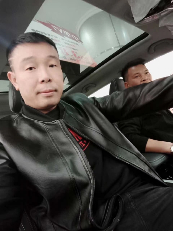 醉红尘的第一张照片--宜昌相亲服务中心