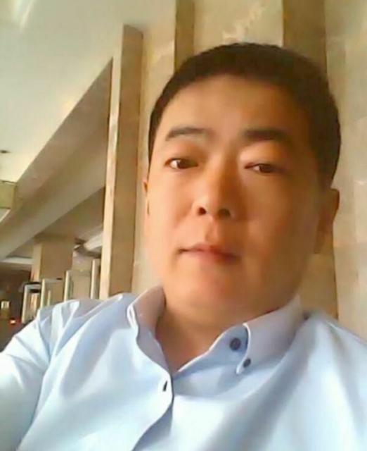 落叶随风的第一张照片--宜昌相亲服务中心