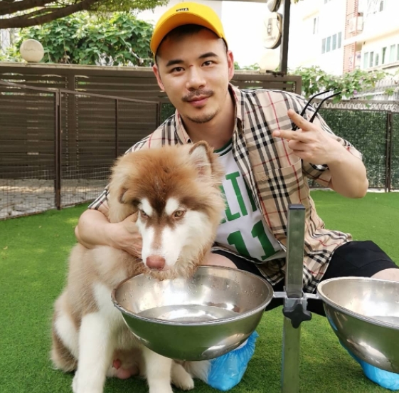 坚持的第一张照片--宜昌相亲服务中心